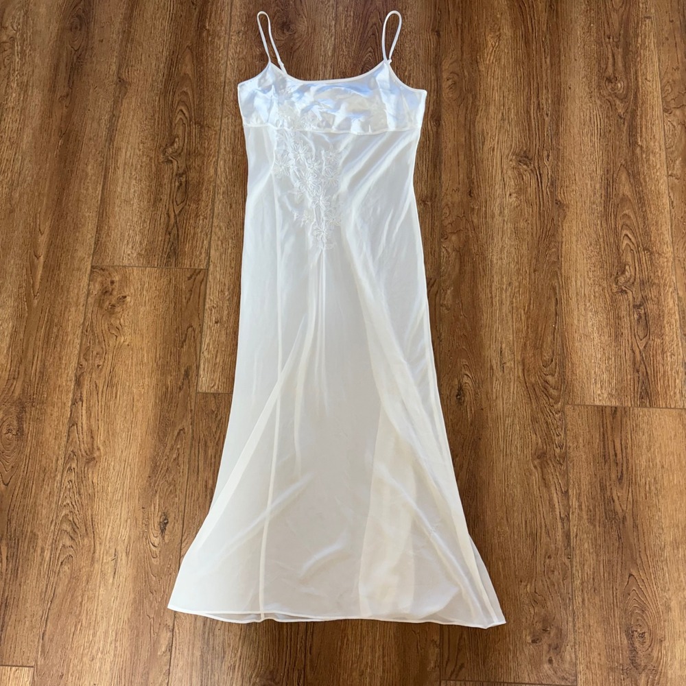 Sophia By Delicates White Nightgown Pearls Embroidery Satin Bodice Medium Fairy